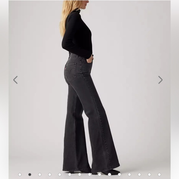 New Levi’s ribcage bell jeans - Picture 2 of 7